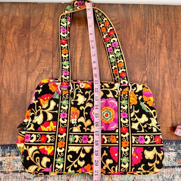Vera Bradley Bag in Suzani Print - Picture 6 of 7
